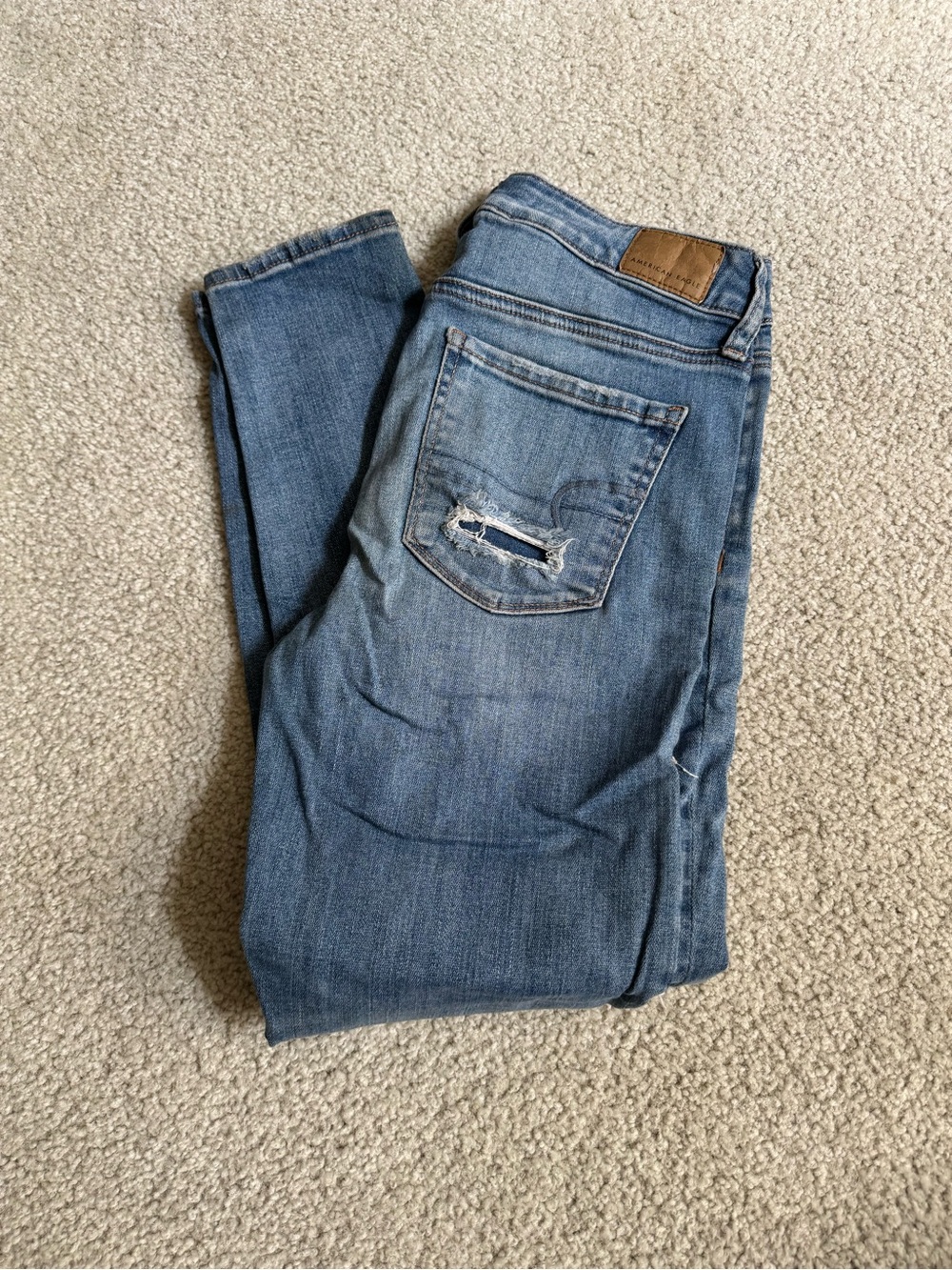 American Eagle Outfitters Women’s Skinny Jeans - Light Blue Distressed